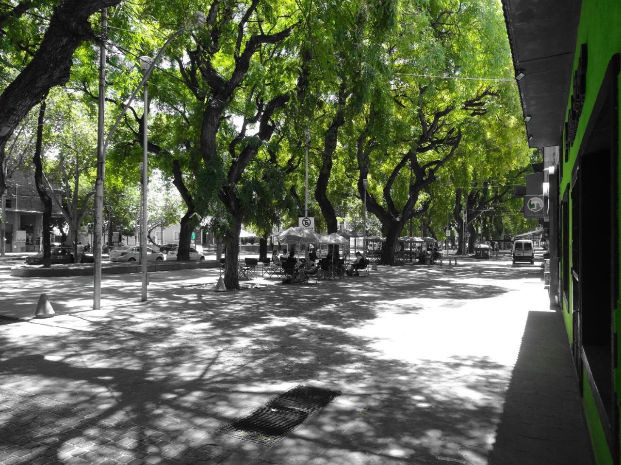 Black Sheep International Hostel Mendoza Exterior photo