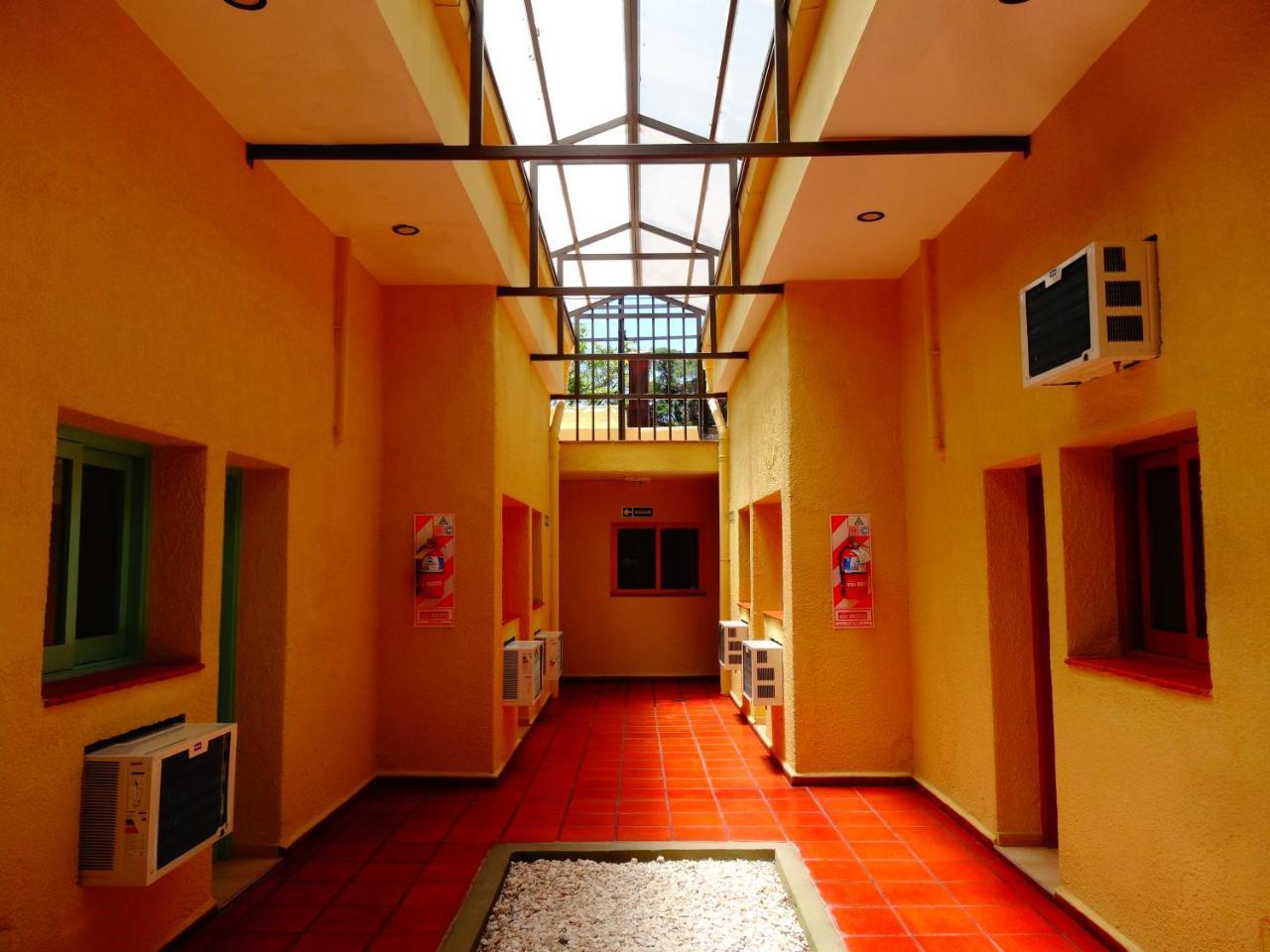 Black Sheep International Hostel Mendoza Exterior photo