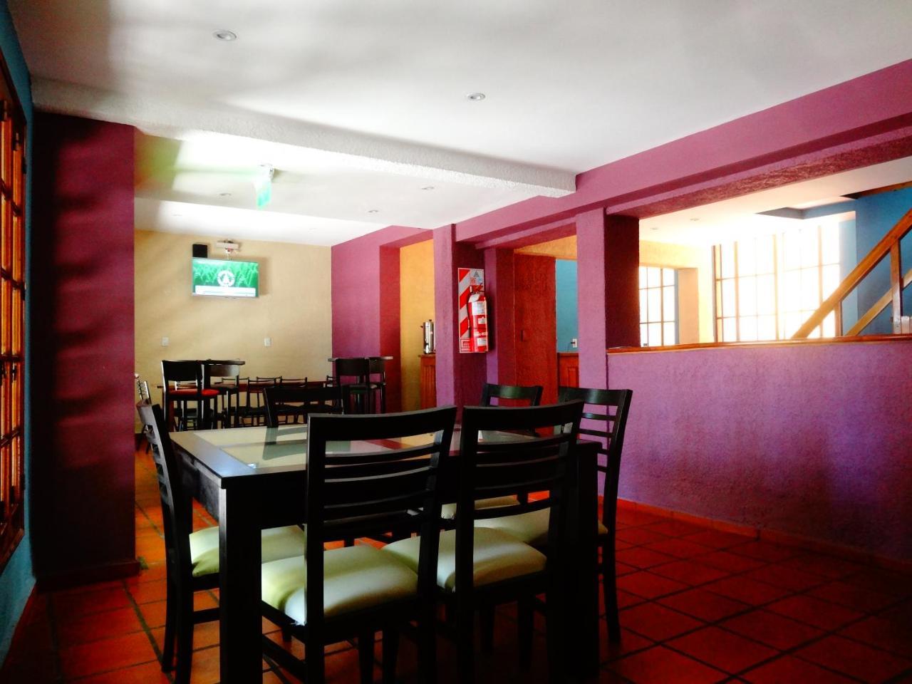 Black Sheep International Hostel Mendoza Exterior photo