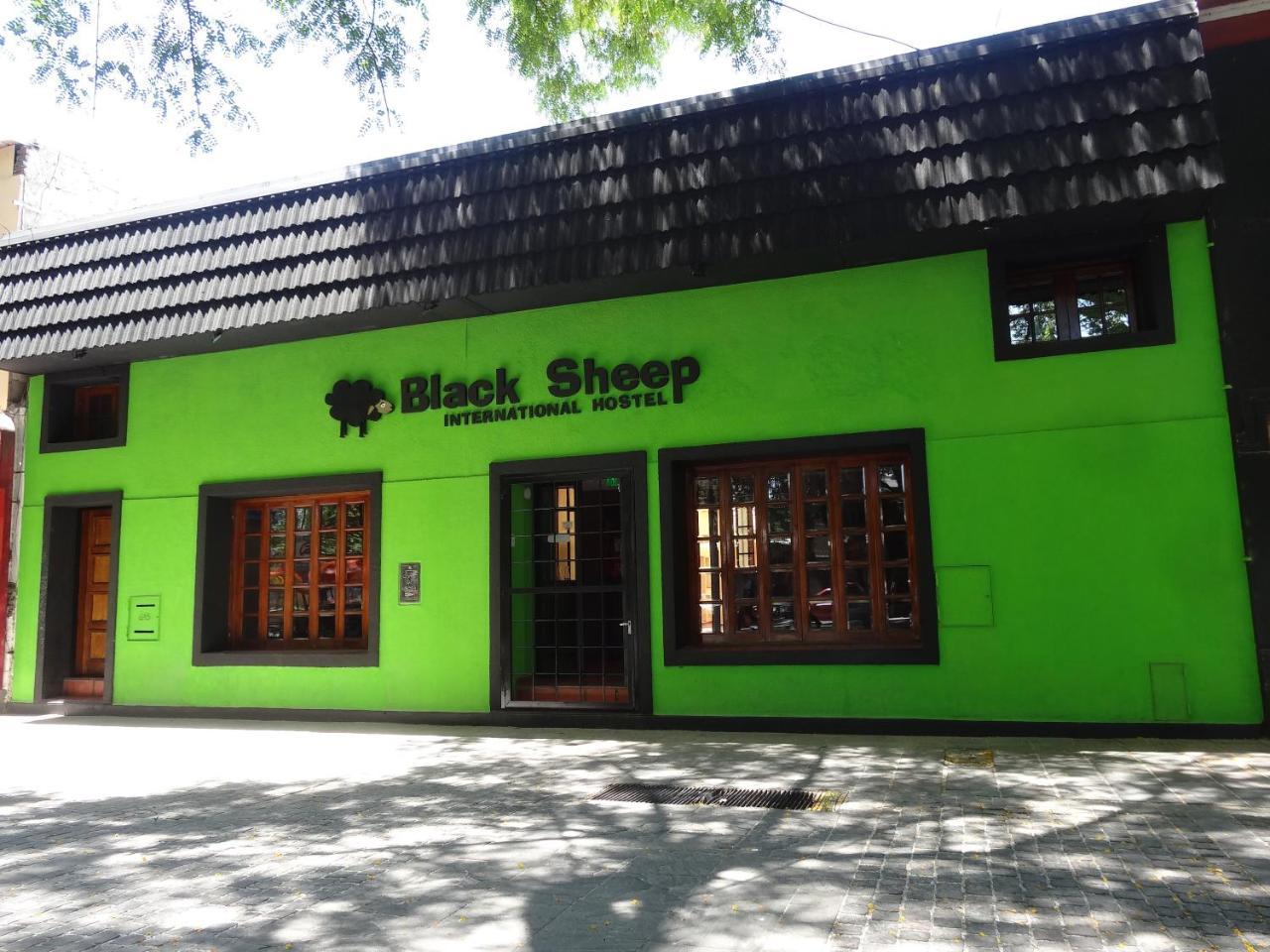 Black Sheep International Hostel Mendoza Exterior photo